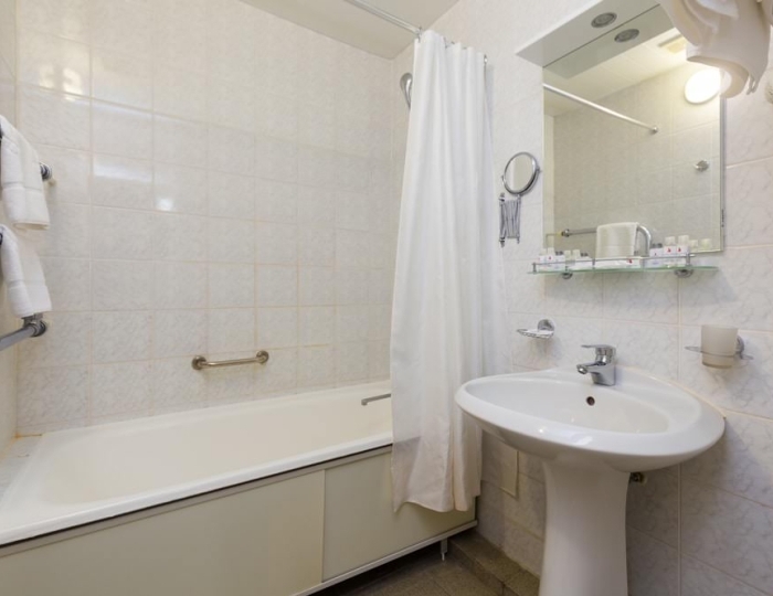 Люкс 2-местный 2-комнатный - СКК «Адлеркурорт» (корпус «Дельфин»)